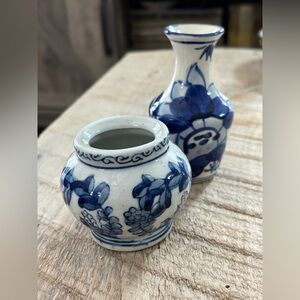 Set of Two Vintage Blue and White Oriental Porcelain Vases. 2” and 4” tall. #224